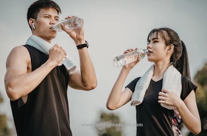 How Athletes Stay Lean During the Off Season Without Losing Muscle